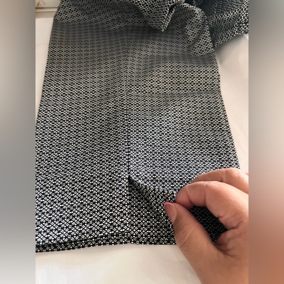 Hilary Radley Black and White capri woman’s. - Picture 5 of 8